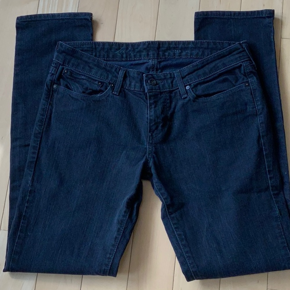 Levis Black Slight Curve Skinny 29